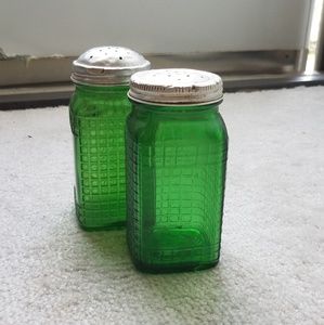 Depression glass alot pepper green